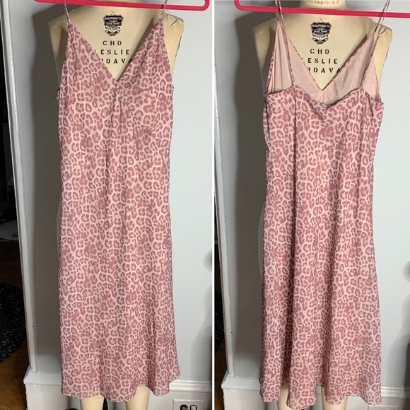 7 for All Mankind SEAMED CHIFFON SLIP DRESS IN ROSE LEOPARD - Picture 5 of 8